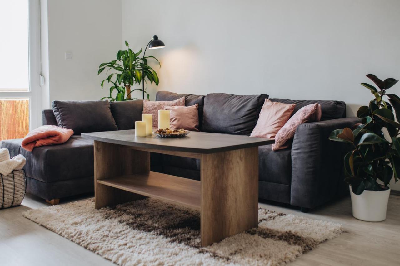 Magas-Lak Apartman Eger Zewnętrze zdjęcie