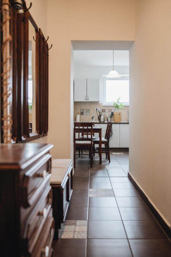 Magas-Lak Apartman Eger Zewnętrze zdjęcie